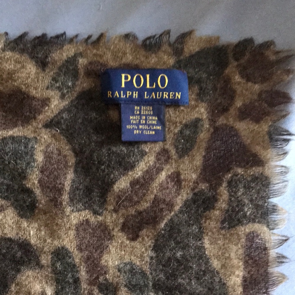 Polo Ralph Lauren camo scarf